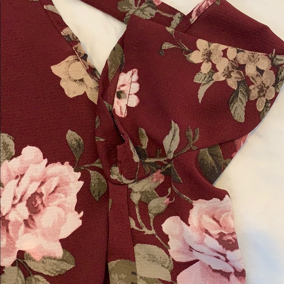 🤪 3 for $25 Francesca’s Floral Dress Maroon - Picture 5 of 6